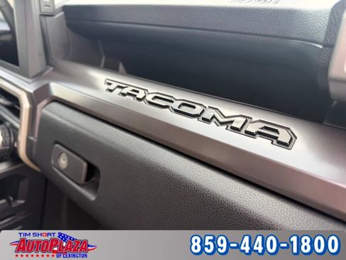 Used 2026 Toyota Tacoma TRD Off-Road AWD/4WD image 35