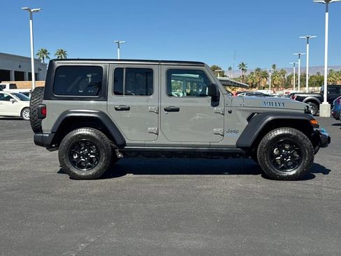 Used 2023 Jeep Wrangler Unlimited image 2