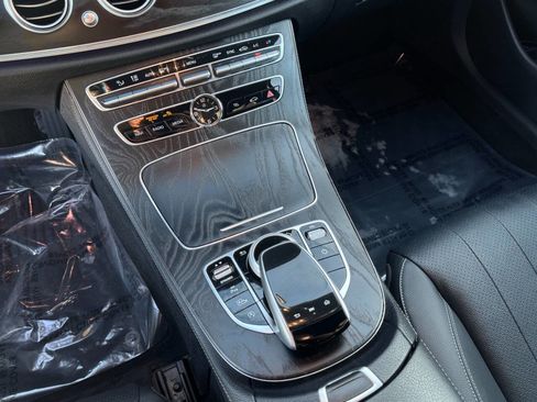 Used 2020 Mercedes-Benz E 350 4MATIC Sedan image 25