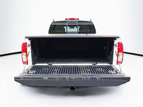 Used 2017 Nissan Frontier SV image 23