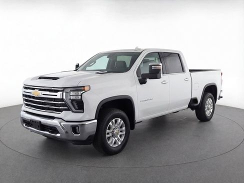 Used 2025 Chevrolet Silverado 2500 LT AWD/4WD image 1