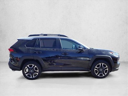 Used 2019 Toyota RAV4 Adventure image 5