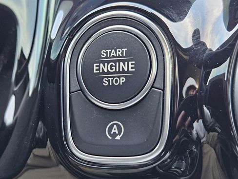 Certified 2024 Mercedes-Benz GLA 250 4MATIC image 21