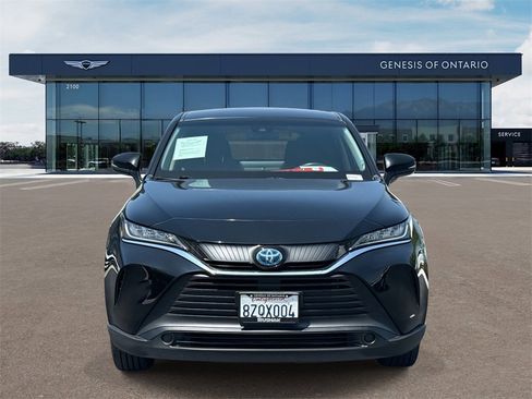 Used 2022 Toyota Venza LE image 4