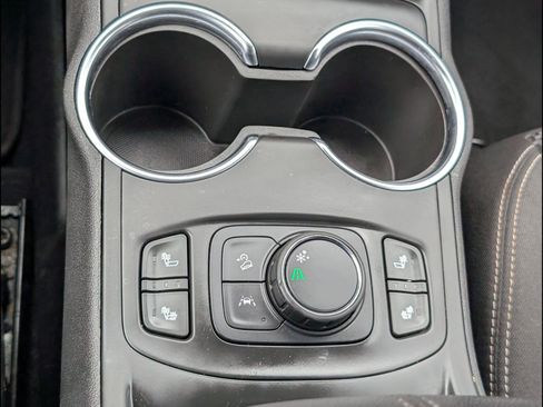 Used 2022 GMC Terrain SLE w/ Driver Convenience Package FWD image 18