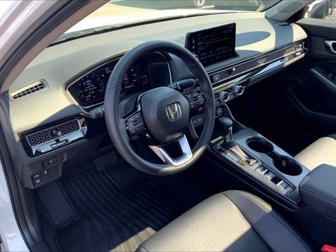 Used 2024 Honda Civic Touring image 14
