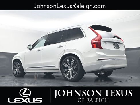 Used 2025 Volvo XC90 B6 Ultra w/ Lounge Package image 17