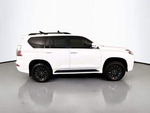 Used 2020 Lexus GX 460 Premium w/ Premium Package image 8