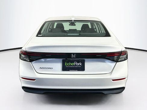 Used 2023 Honda Accord EX image 7
