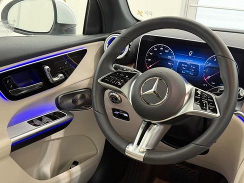 New 2026 Mercedes-Benz GLC 300 4MATIC image 7