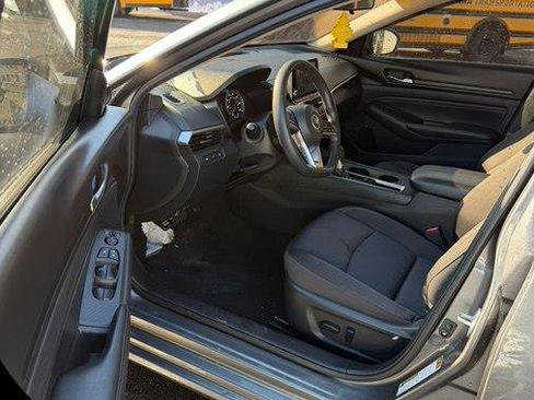 Used 2019 Nissan Altima 2.5 S image 18