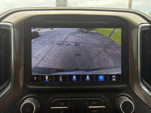 Used 2023 Chevrolet Silverado 2500 High Country w/ Safety Package II AWD/4WD image 24