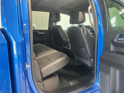 Used 2022 Chevrolet Silverado 1500 LTZ w/ Z71 Off-Road Package image 22