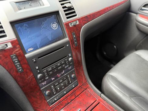 Used 2008 Cadillac Escalade EXT AWD/4WD image 27