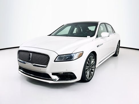 Used 2017 Lincoln Continental Reserve FWD image 3