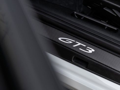 Certified 2026 Porsche 911 GT3 image 30