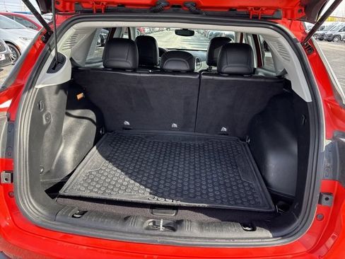 Used 2018 Jeep Compass Trailhawk w/ Cold Weather Group image 8