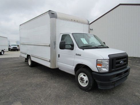 Used 2022 Ford E-350 and Econoline 350 Super Duty RWD image 9