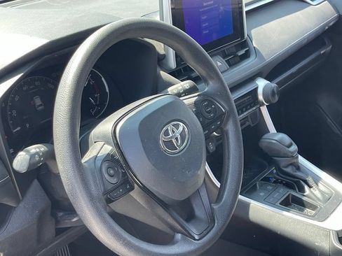 Used 2023 Toyota RAV4 LE FWD image 8