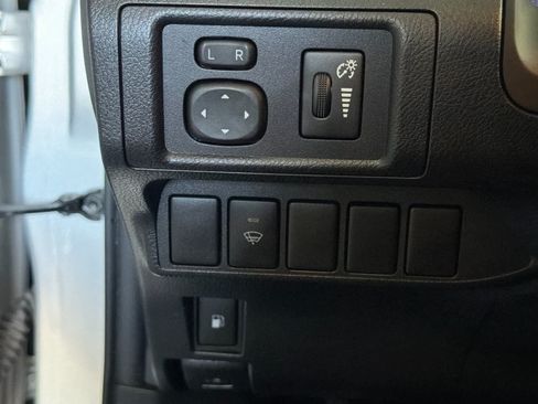 Used 2015 Lexus CT 200h w/ Seat Comfort Package FWD image 28