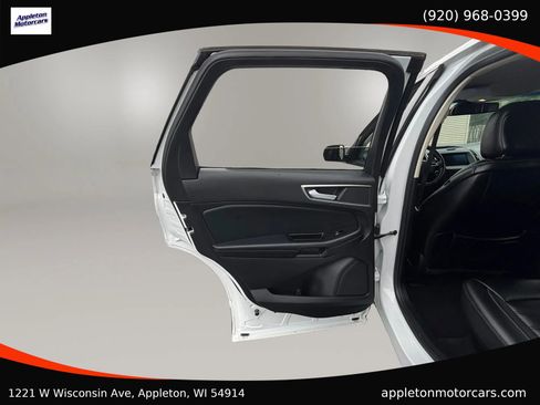 Used 2020 Ford Edge SEL FWD image 35