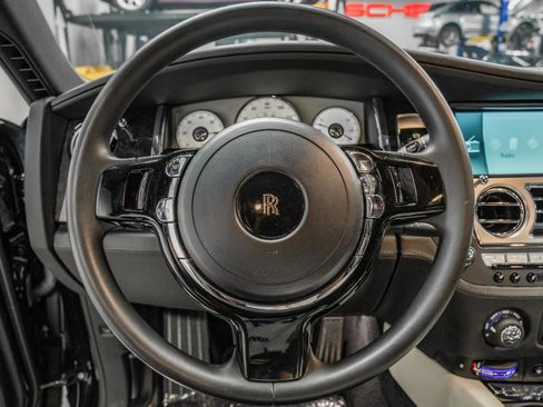 Used 2014 Rolls-Royce Ghost image 14