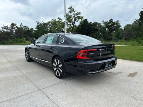 Certified 2024 Volvo S90 T8 Ultimate image 4