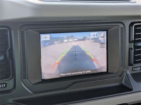 Used 2023 Ford Bronco Wildtrak image 27