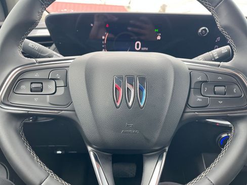 Used 2025 Buick Encore GX Preferred image 25