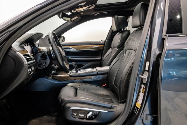 Used 2016 BMW 750i xDrive AWD/4WD image 5