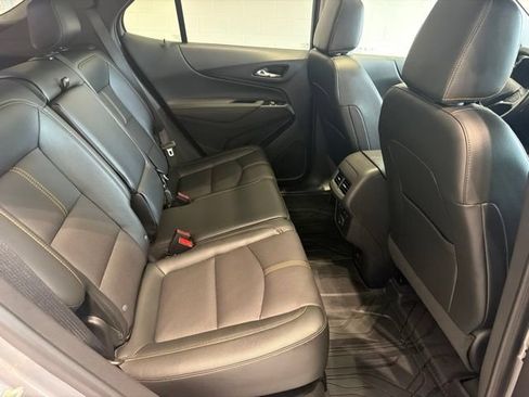 Used 2024 Chevrolet Equinox Premier AWD/4WD image 11