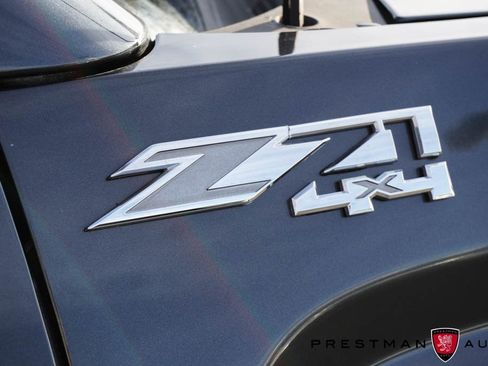 Used 2019 GMC Sierra 1500 SLE w/ Suspension Package, Off-Road image 7