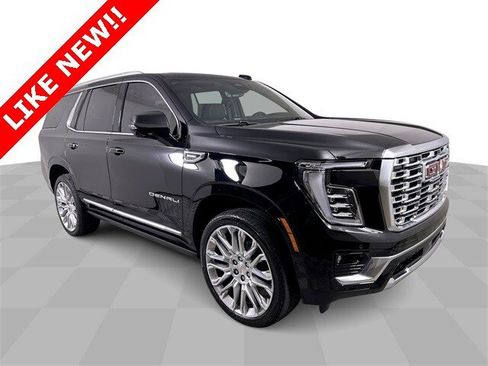 Used 2025 GMC Yukon Denali w/ Denali Reserve Package image 2