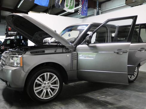 Used 2011 Land Rover Range Rover Supercharged AWD/4WD image 43
