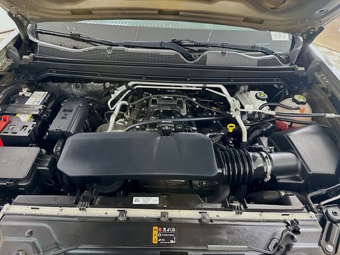 Used 2023 Chevrolet Colorado W/T w/ WT Convenience Package II AWD/4WD image 10