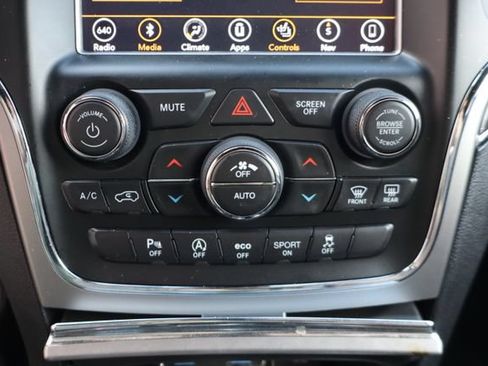 Used 2018 Jeep Grand Cherokee Limited AWD/4WD image 23