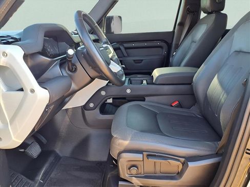 Used 2020 Land Rover Defender 110 S image 10