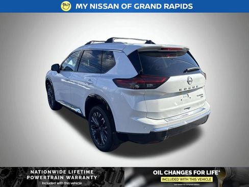 New 2026 Nissan Rogue Platinum AWD/4WD image 3