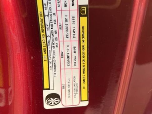 Used 2018 Dodge Challenger GT w/ GT Interior Package image 24