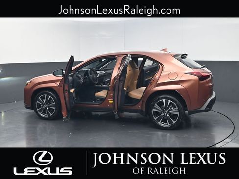New 2026 Lexus UX 300h FWD image 37