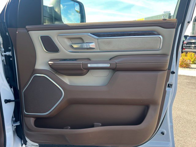 Used 2020 RAM 1500 Laramie AWD/4WD image 11