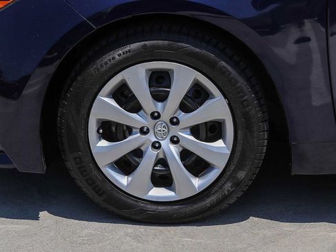 Used 2023 Toyota Corolla LE FWD image 11