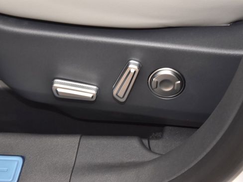 New 2026 Lincoln Nautilus Premier image 42