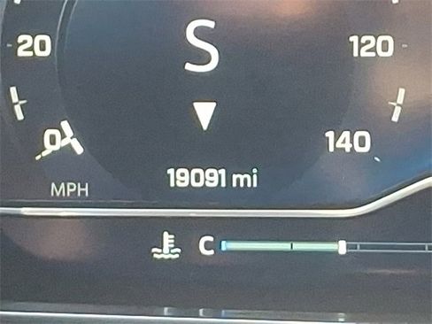 Used 2023 Chevrolet Tahoe Premier image 21