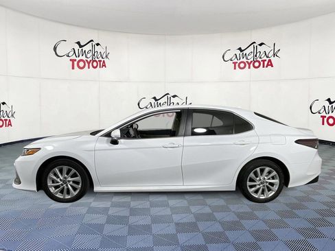 Used 2024 Toyota Camry LE FWD image 5