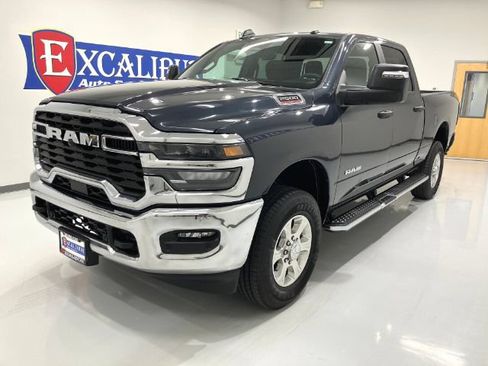 Used 2026 RAM 2500 Big Horn AWD/4WD image 9