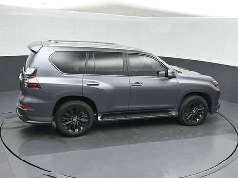 Used 2023 Lexus GX 460 Luxury w/ Sport Design Package AWD/4WD image 33