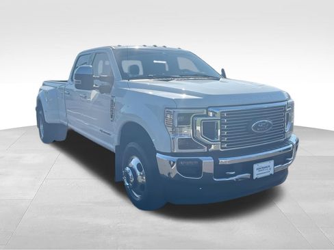 Used 2020 Ford F350 King Ranch w/ King Ranch Ultimate Package AWD/4WD image 2