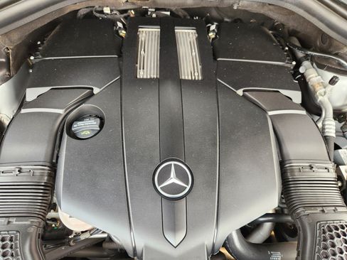 Used 2017 Mercedes-Benz GLS 450 4MATIC image 19