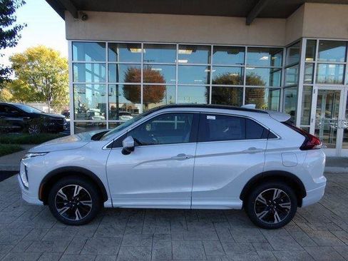 New 2025 Mitsubishi Eclipse Cross SE image 4